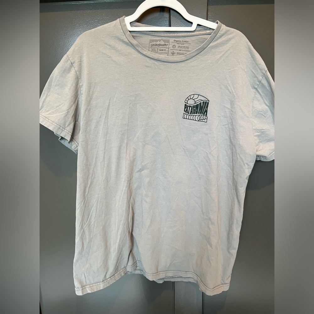 Patagonia T Shirt - Picture 3 of 3